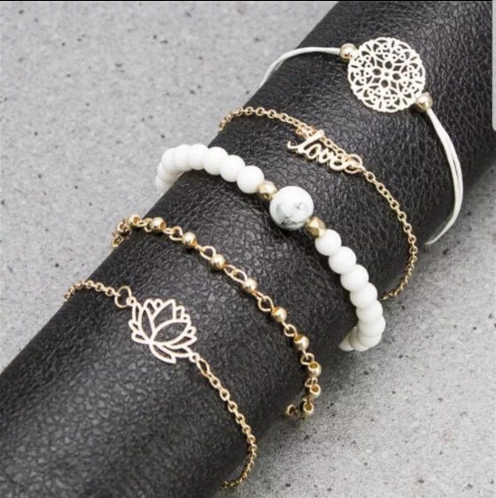 🍉 5 Piece Gold Bracelet Set Beads Love - Picture 2 of 3